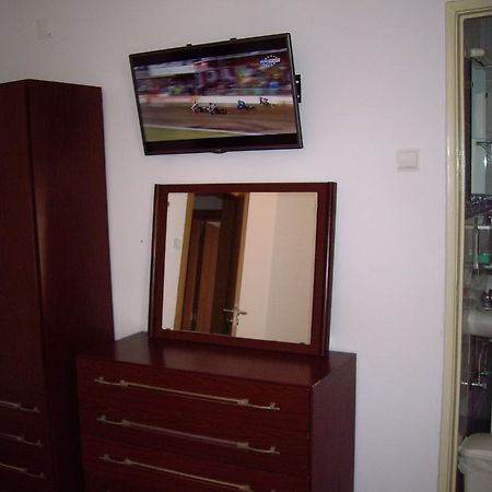 Residencial Camoes Bed & Breakfast Lisabona Exterior foto