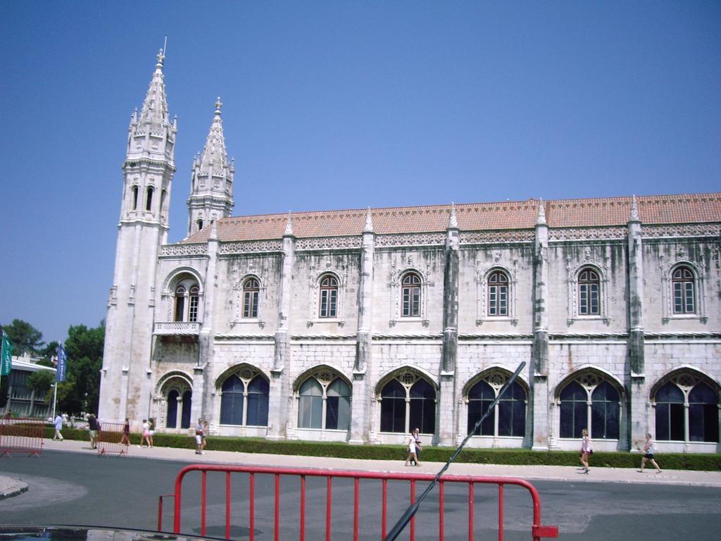 Residencial Camoes Bed & Breakfast Lisabona Exterior foto