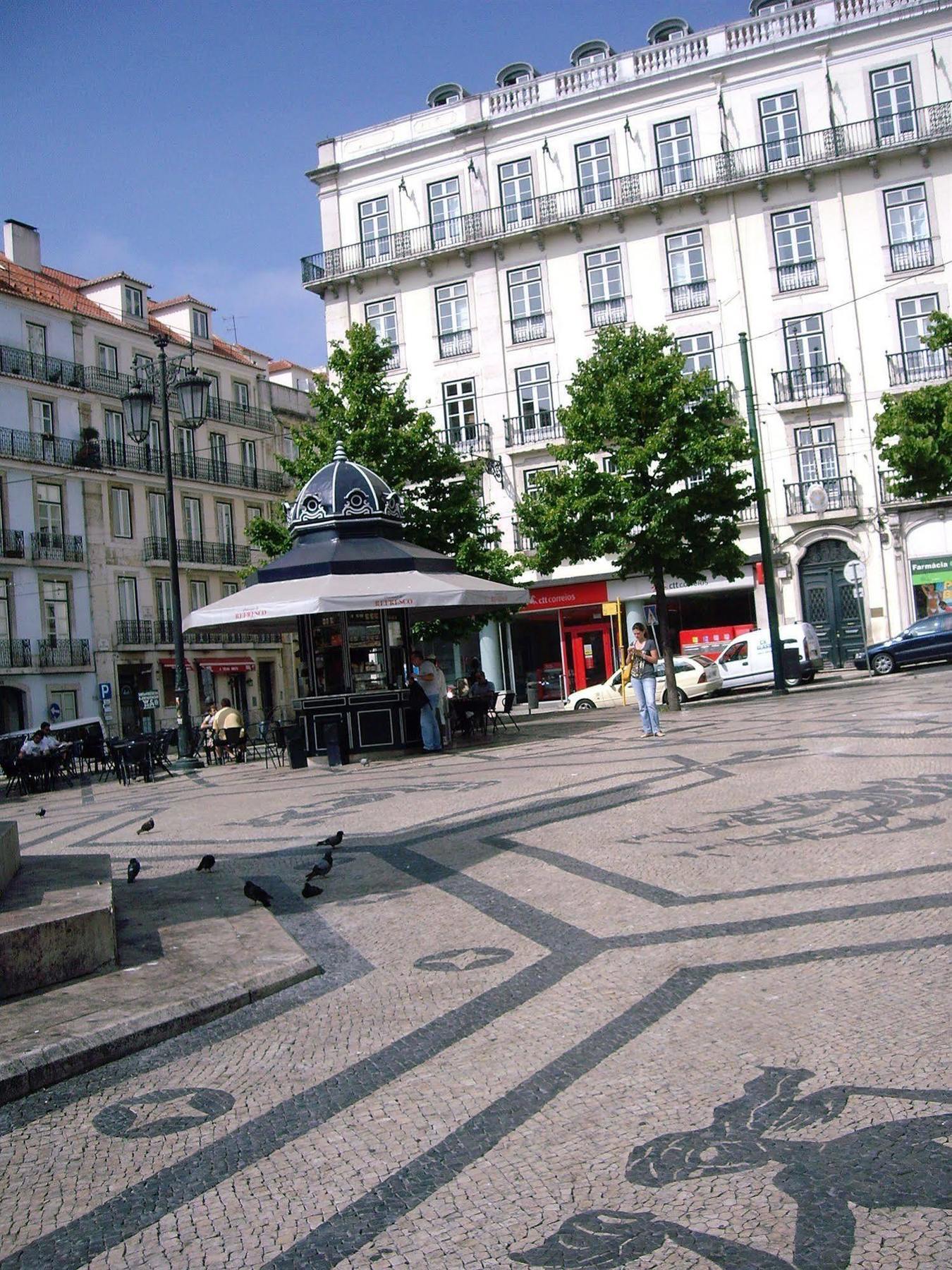 Residencial Camoes Bed & Breakfast Lisabona Exterior foto