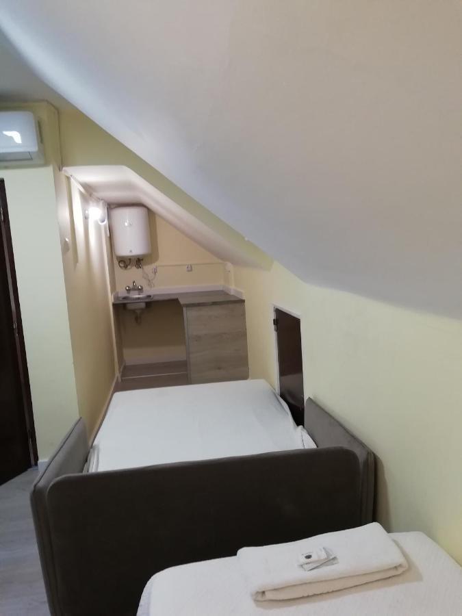 Residencial Camoes Bed & Breakfast Lisabona Exterior foto